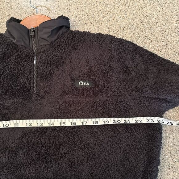 ZYIA Quarter Zip Sherpa Fleece Teddy Bear Pullover - Picture 12 of 14